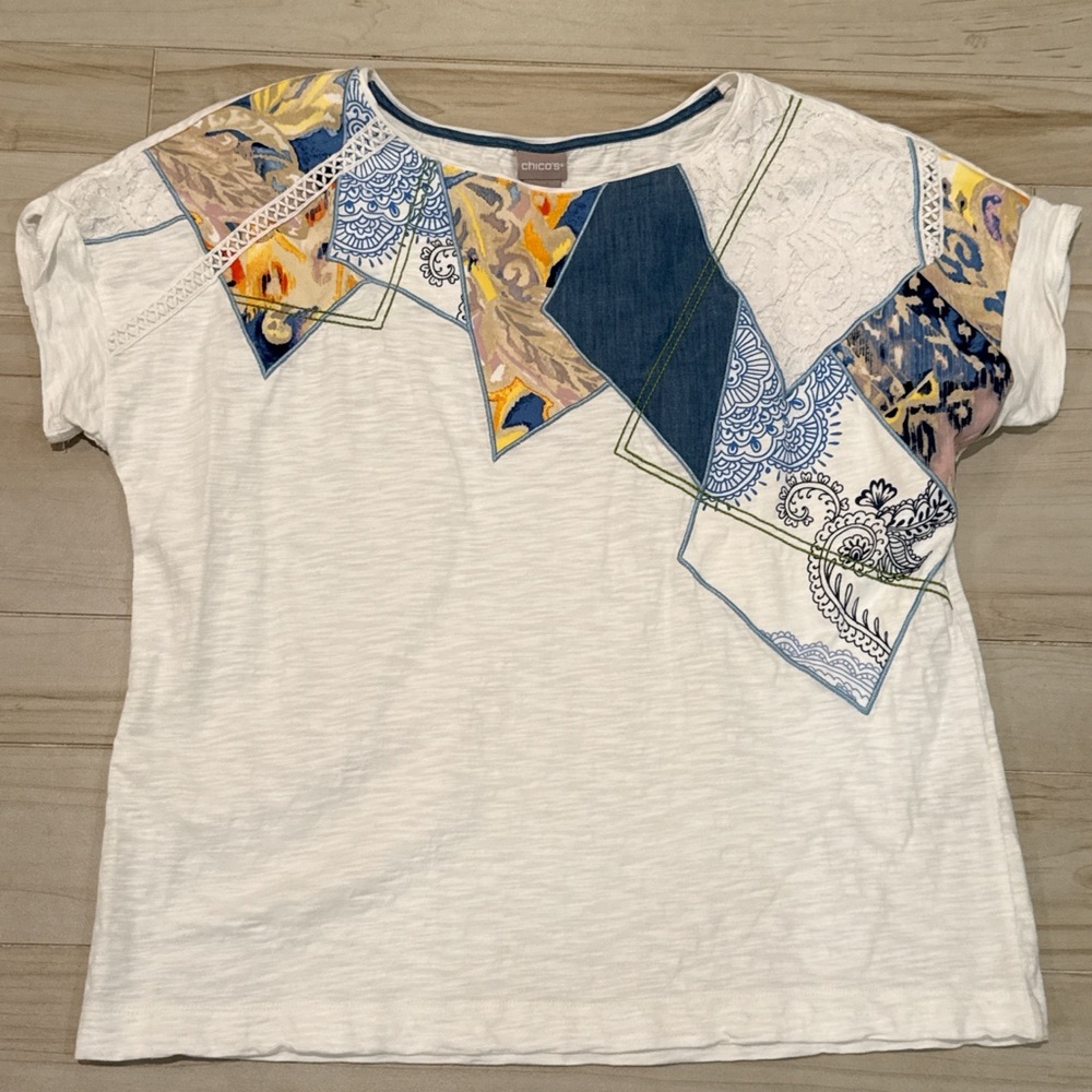 LIKE NEW Chico’s Boho Patchwork Collar T-Shirt – Size 2 (Traditional L)
